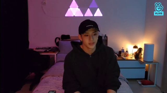[рус. саб.] "Комната Чана" эп. 178. "Чан, не толстей". Чан о наборе веса. Stray Kids смотреть онлайн