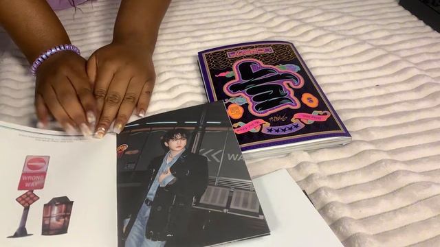 Stray Kids S Class Album Unboxing смотреть онлайн