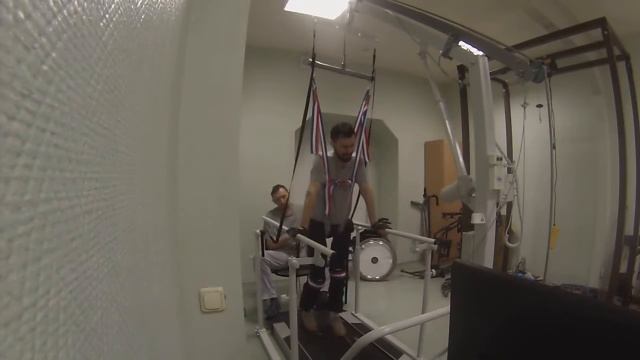 Ходьба на беговой дорожке 19.12.2014 смотреть онлайн