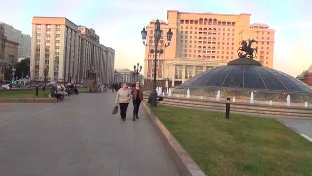 ФОНТАН ВОДОПАД)) - Манежная площадь смотреть онлайн