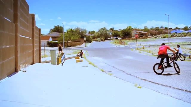 Black Eye Bikes - The Road to Double Ditch смотреть онлайн