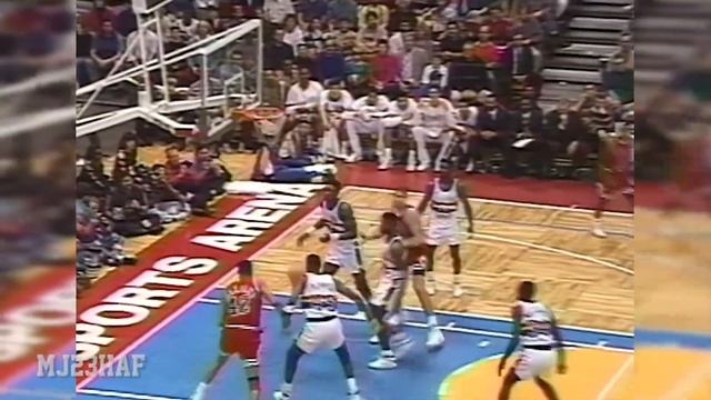 Michael Jordan Displaying Clutchness but Came up Short (1993.01.30) смотреть онлайн