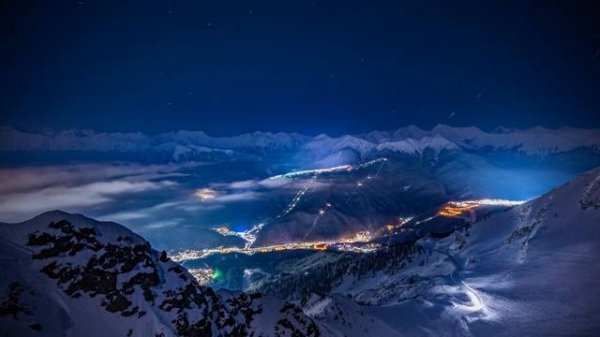 Timelapse night zipline