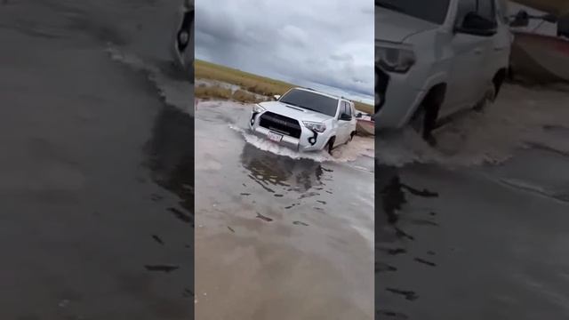 Toyota Land Cruiser Venezuela смотреть онлайн