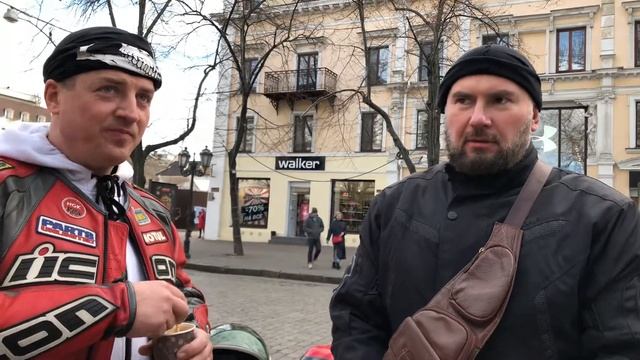 Binelli TNT600S vs Yamaha my-07 смотреть онлайн