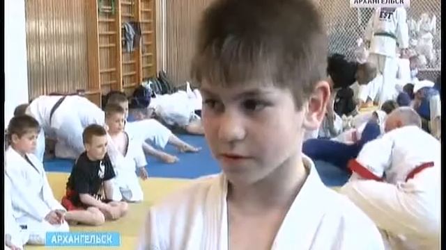 Эстонский мастер джиу-джитсу преподал архангельским спортсменам хороший урок смотреть онлайн