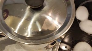 Удаляем пригоревшее молоко со стеклокерамики! Чтобы молоко не убегало...