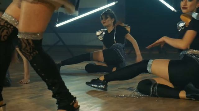 Скрипка + шоу балет. Новинка 2021 смотреть онлайн