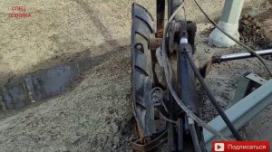 Грейдер ГС 1403.Грейдер ровняет обочину боковым отвалом .Планирование дороги.