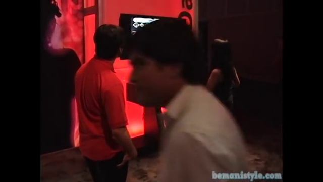 E3 2009 - DanceDanceRevolution (Wii) - Balance Board gameplay смотреть онлайн