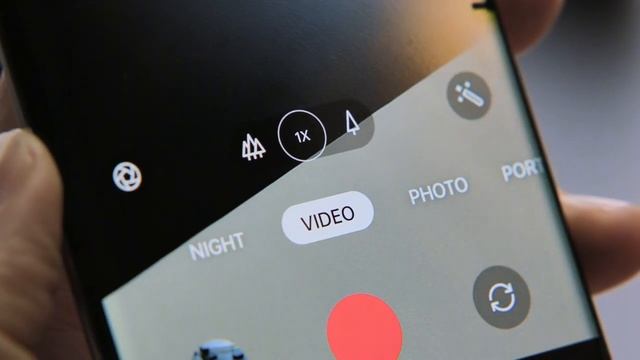 OPPO Find X5 Series | Official Unboxing смотреть онлайн