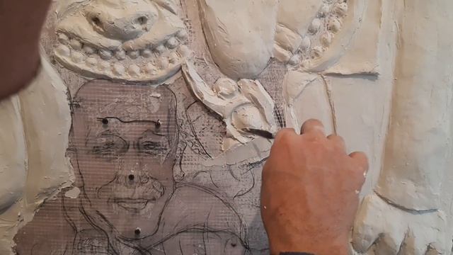 Барельеф в подарок, по Васе Ложкину (18+) смотреть онлайн