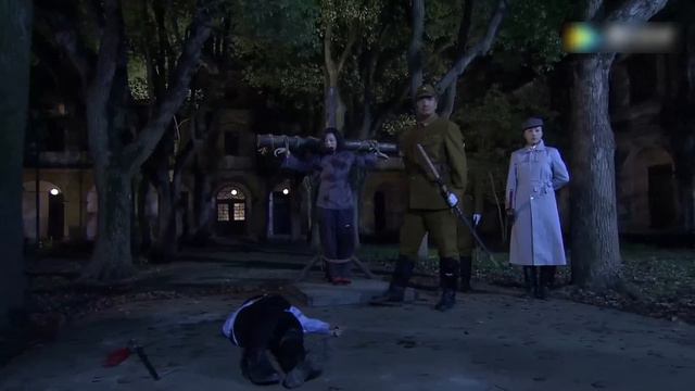 【抗日狙擊手電影】日軍以為堵住了村民，哪料遠處竟有神槍手在瞄準他！⚔️ 抗日 | Kung Fu #抗日 #電影 #軍旅 смотреть онлайн