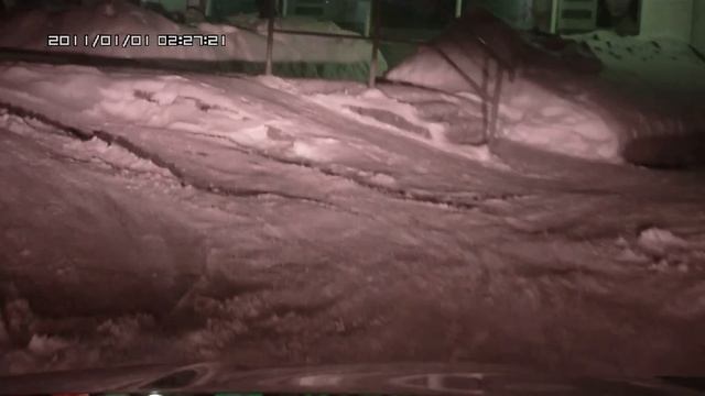 Nissan Note 4WD - Подъём у аптеки