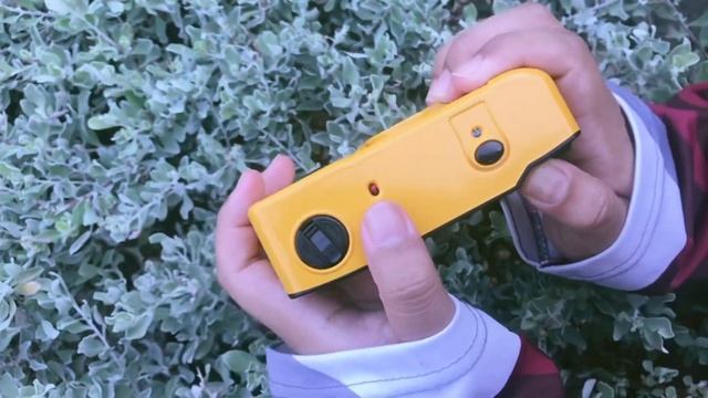 load & unload films on kodak m35 (in malay) | Malaysia смотреть онлайн