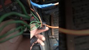 Подключение кнопки стеклоподъёмника.