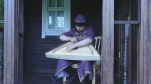 Гусляр Андрей Андреев играет на Перекрёстных гуслях - Этюд Часы