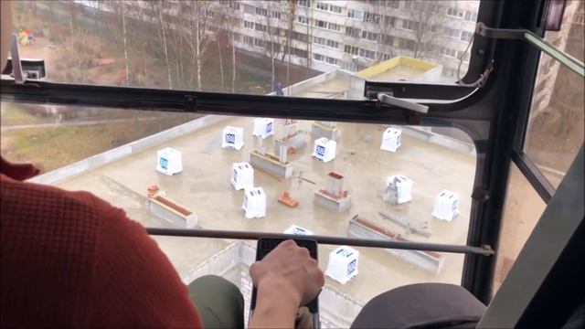 НА КРАНЕ. В гостях у Алексея НА ВЫСОТЕ. Башенный кран Liebherr. Отдельное видео. смотреть онлайн