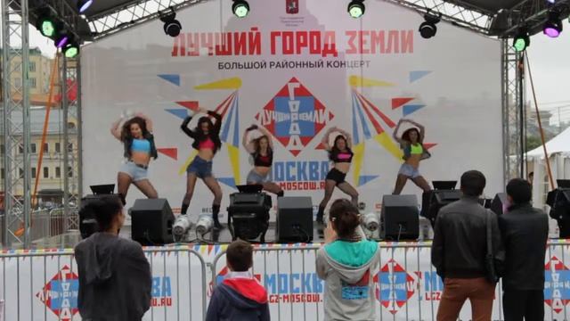 2 группа поддержки АртМикс, "уличные танцы". Цветной бульвар 21/07/2013 смотреть онлайн