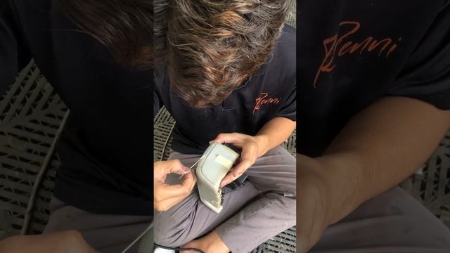 Đã bọc nhưng muốn về zin| Renni- Sửa chữa, phục hồi sơn ghế da смотреть онлайн