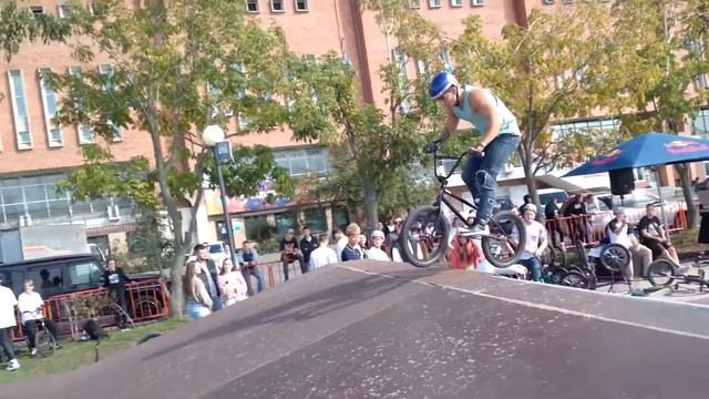 соревнования bmx bike мосты / в конце happy end /Владивосток 26.09.2021 смотреть онлайн