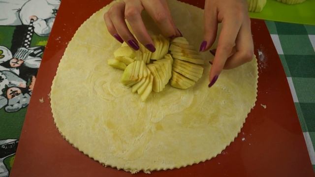 Яблочный пирог рецепт. Яблочная галета (Apple Galette) смотреть онлайн