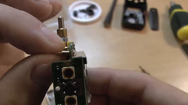 Разборка и нюансы сборки рации Zastone ZT-2R (Yaesu VX-2R) смотреть онлайн