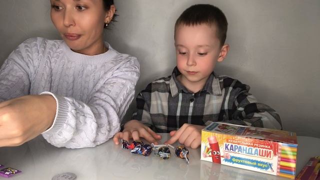 Попробуй и скажи какой вкус ? #сладости #сладкаясказка #родителидети