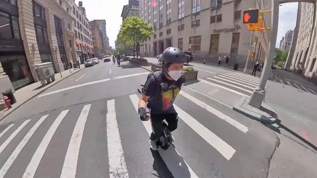 Riding Gotway Nikola 100v up on Park Ave смотреть онлайн