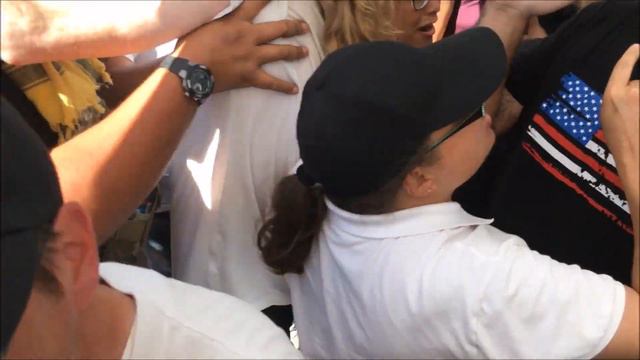 Joey Gibson Empathy Tent Dialogue Disrupted by BAMN Protesters #FreeSpeechWeek смотреть онлайн