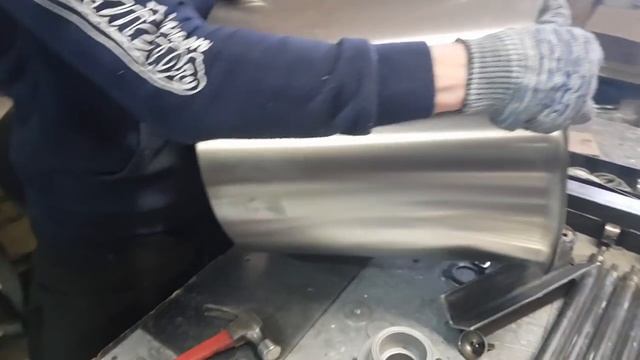 Привариваем кламп под тэн и резьбу под кран для слива барды в котел luxstal на 50л Steel-jet.ru смотреть онлайн