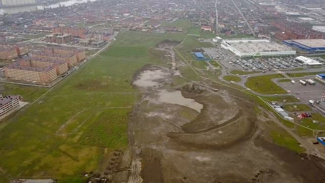 смотрим на стройку парка у Мега Адыгея Кубань 10 апреля 2021 смотреть онлайн