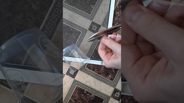 Сломались ручки на москитной сетке? Смотри как сделать новые! смотреть онлайн