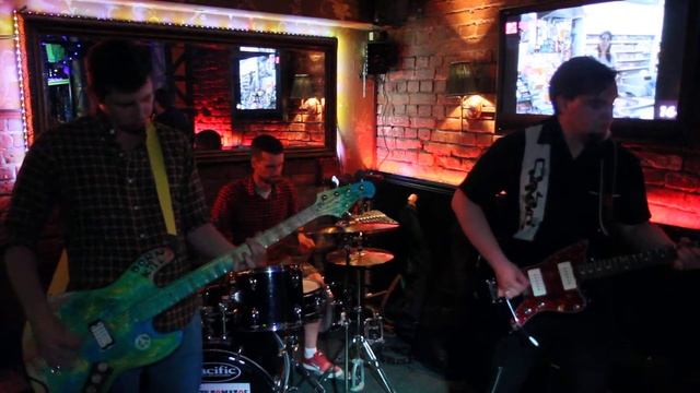 Del Sotos - Moscow River Coast смотреть онлайн