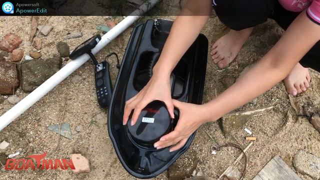 Boatman Actor GPS/actor-pro Series Bait Boat Connecting The Battery Plug And Battery Capacity