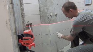 Облицовка внешнего угла плиткой (запил под 45 градусов)...