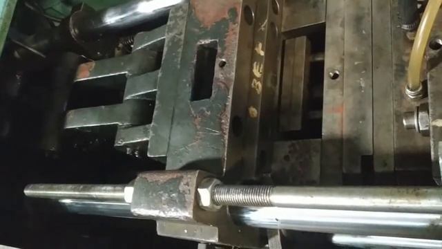 как производится и упаковывается пищевой лоток 800мл методом литья под давлением на ТПА DKM-50 смотреть онлайн