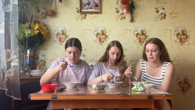 Готуємо разом: БОРЩ з ПАМПУШКАМИ, справжній український РЕЦЕПТ ? смотреть онлайн
