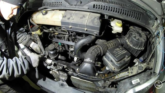 Installing a new radiator to Peugeot Boxer [4K] смотреть онлайн