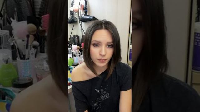 Отзыв выпускницы школы макияжа Дарианы Fox смотреть онлайн