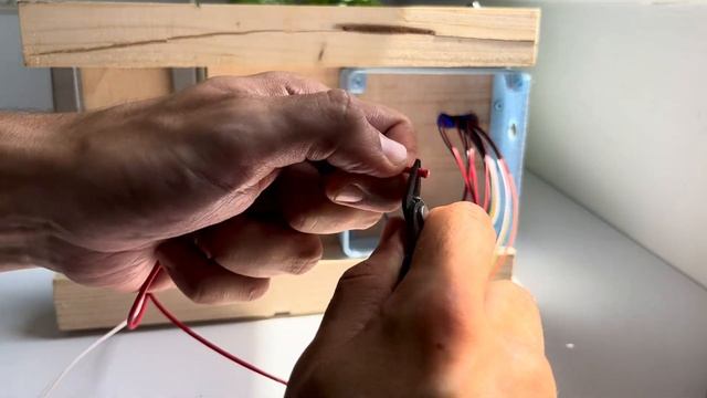 How to Make a Machine to Transform Plastic Bottles into Filament for 3D Printers. смотреть онлайн