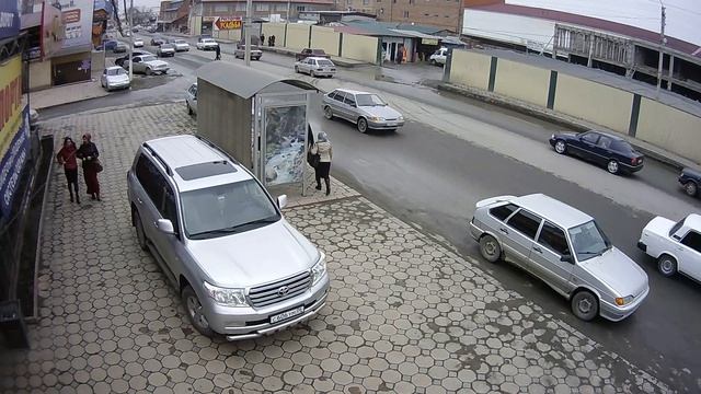 Уличная IP камера IPEYE-3872 3.6 мм., 2 Mpx, 25 к.с., Цифромания, Ингушетия, День Крузак смотреть онлайн