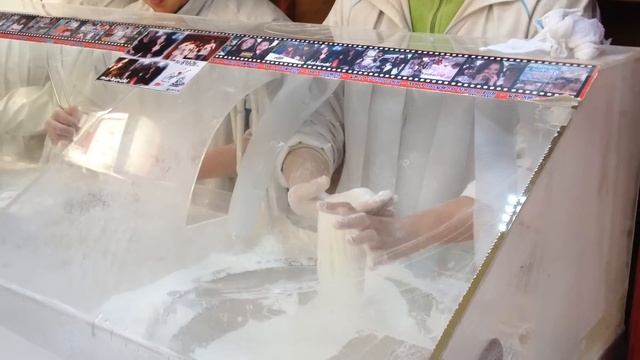 Dragon Beard Candy (Ggultarae 꿀타래) - Seoul, Korea