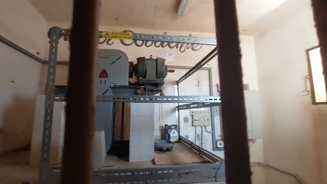 Omega lift in a building Maracaibo смотреть онлайн