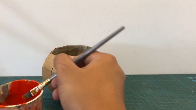 DIY Pumpkin for Holloween Made out of Cardboard смотреть онлайн