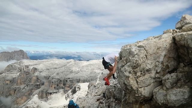 Canazei (TN)- 21^ DoloMyths Run Skyrace смотреть онлайн