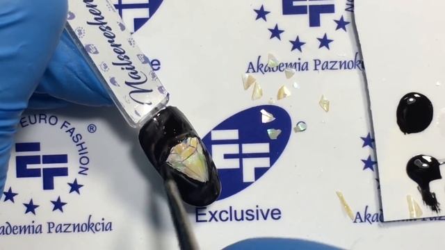 Ракушки на ногтях. Дизайн ногтей с ракушками. Перламутр на ногтях смотреть онлайн