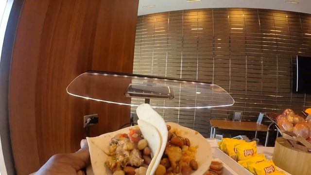 How to get into AUS Austin Airport Lounge | Delta Sky Club Tour | ABIA | AMEX Platinum/Delta Reserv смотреть онлайн