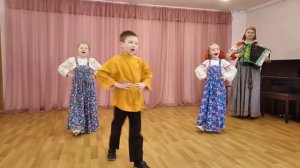 Закличка "Солнышко",  русская народная песня "Ой, ребята, та-ра-ра!" Ансамбль "Солнышко"