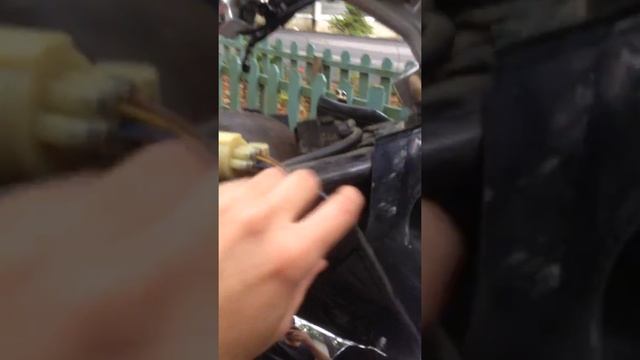 How to take the gas tank off on suzuki boulevard M50 смотреть онлайн